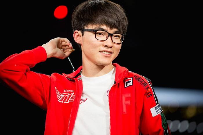faker 两次放出了他的终极技能！ Bdd ， Fox ，龙， Cuzz ， Monkey ， KT Rolster 回来了，扳回了一局。